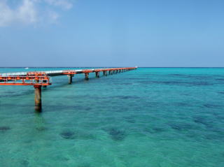 下地の北側の海