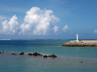 空＆雲＆海＆灯台