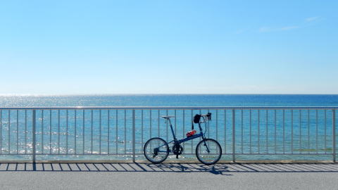 フライデー＆粟国の海