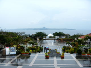 雨の海洋博公園